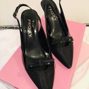 Size 7M Proxy black/linen/black patent heels..